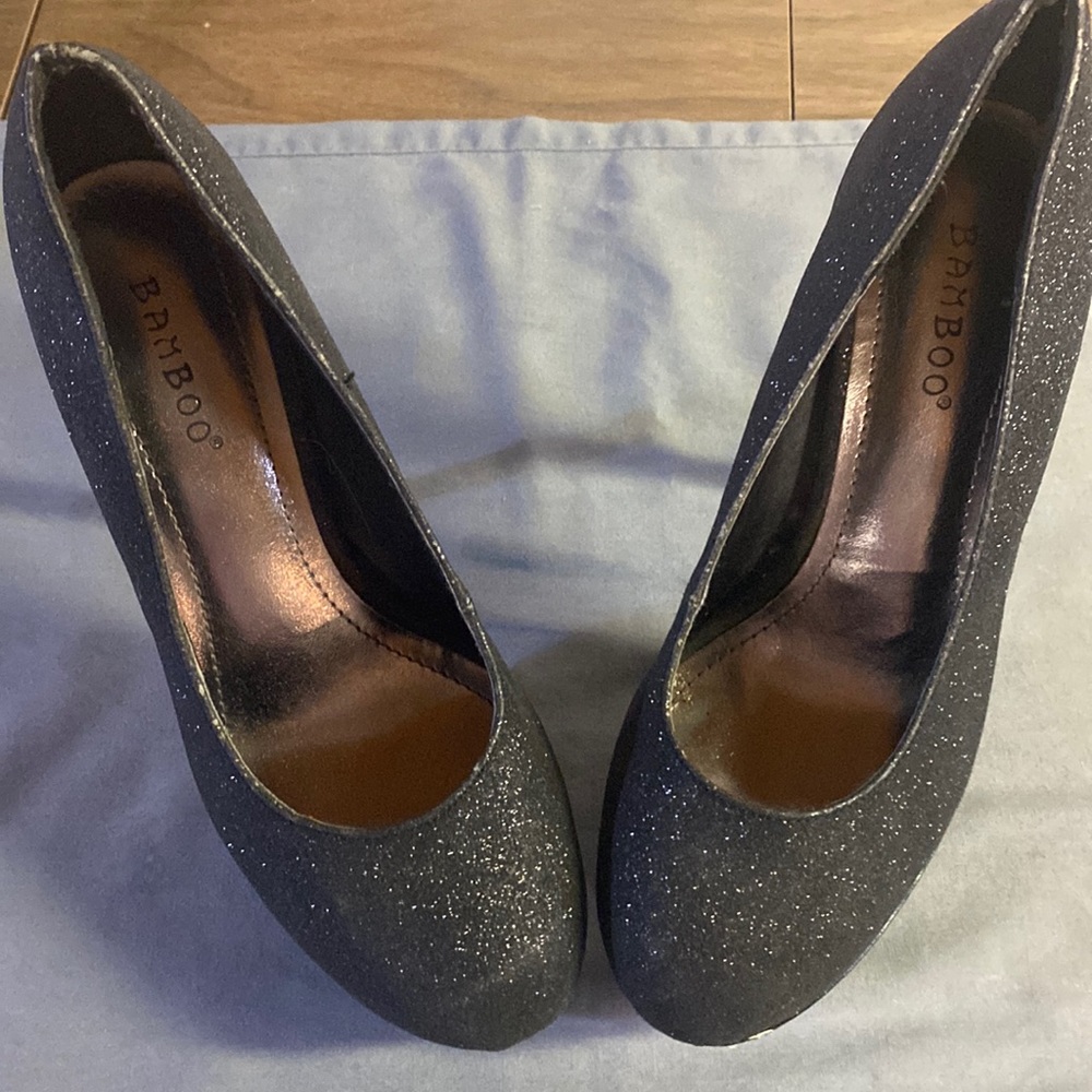 Woman’s Bamboo Heels